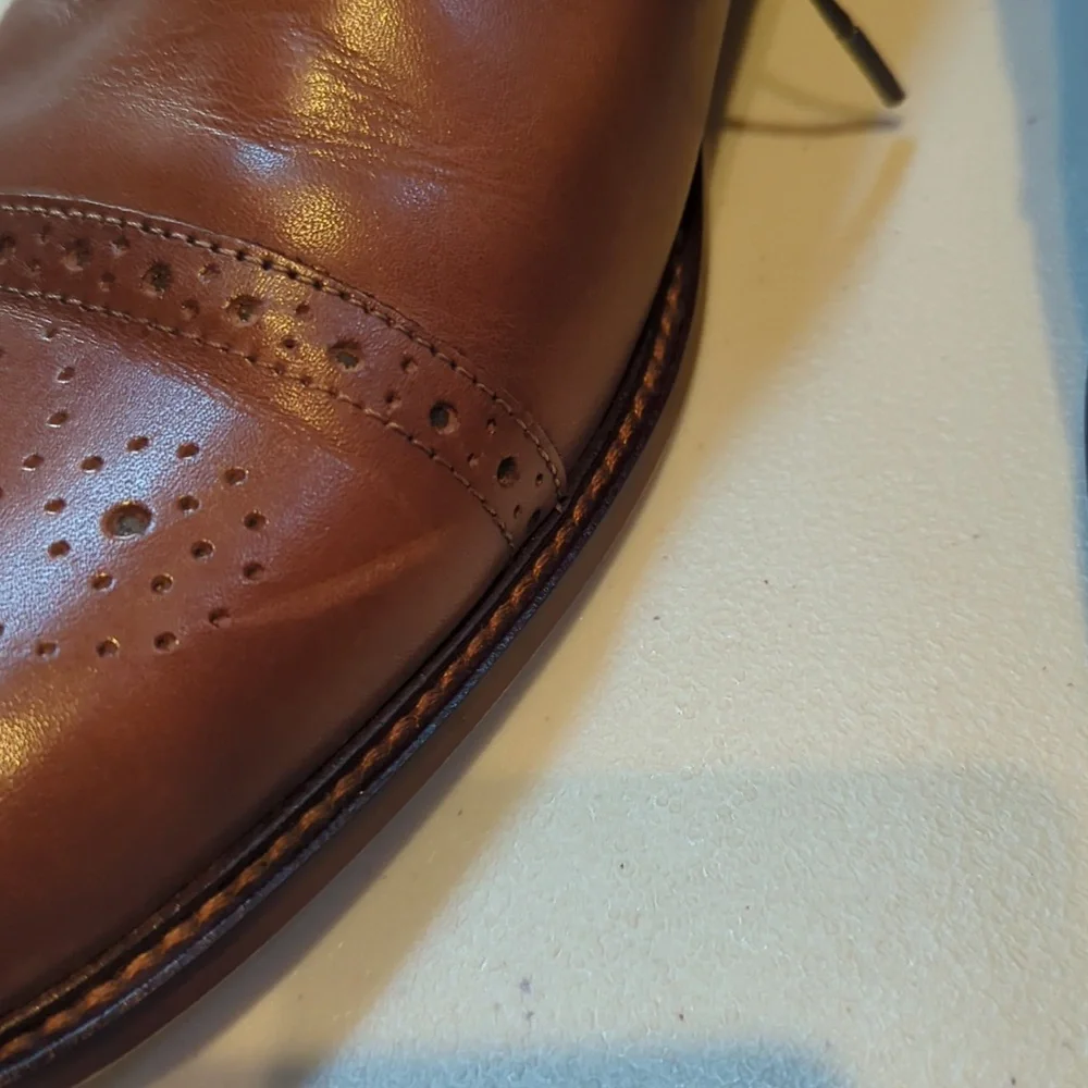 Joseph Abboud, Cognac /saddle color tie Oxford leather shoes. Sz 11